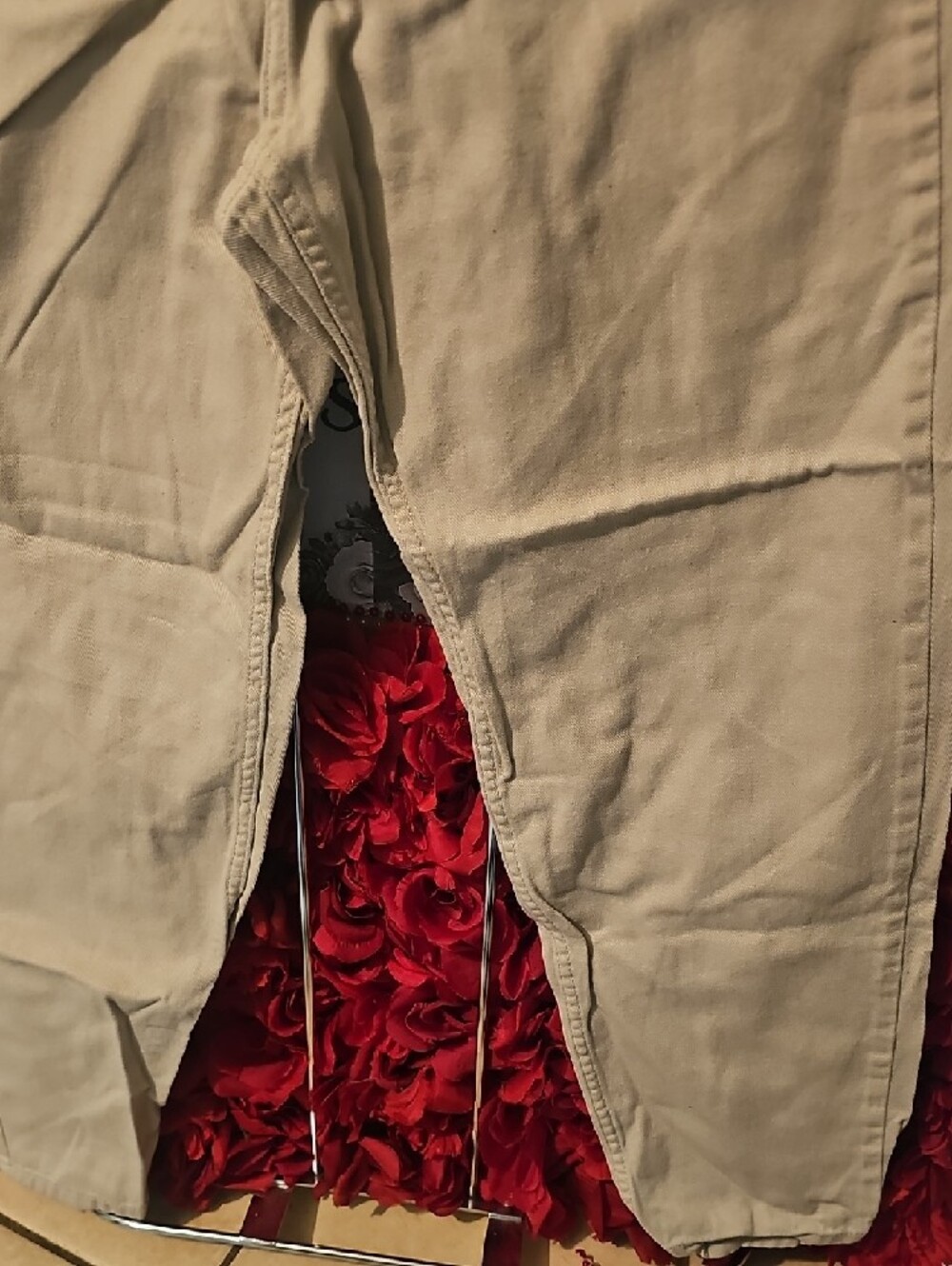 Divided Cream Women's Pants Trousers Ruffle Waist Size 6 - Picture 3 of 11